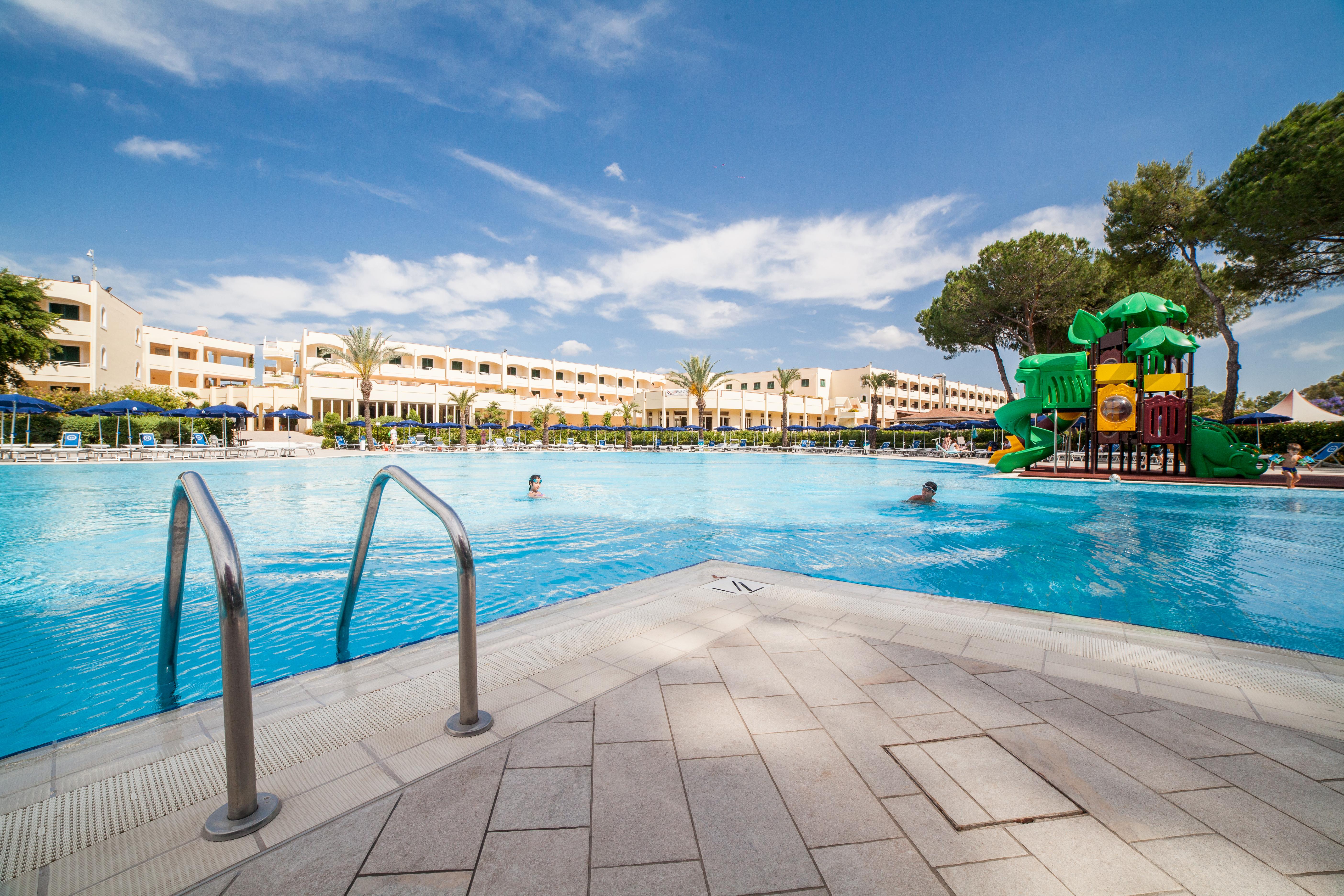 Th Marina Di Pisticci - Ti Blu Village Exterior photo