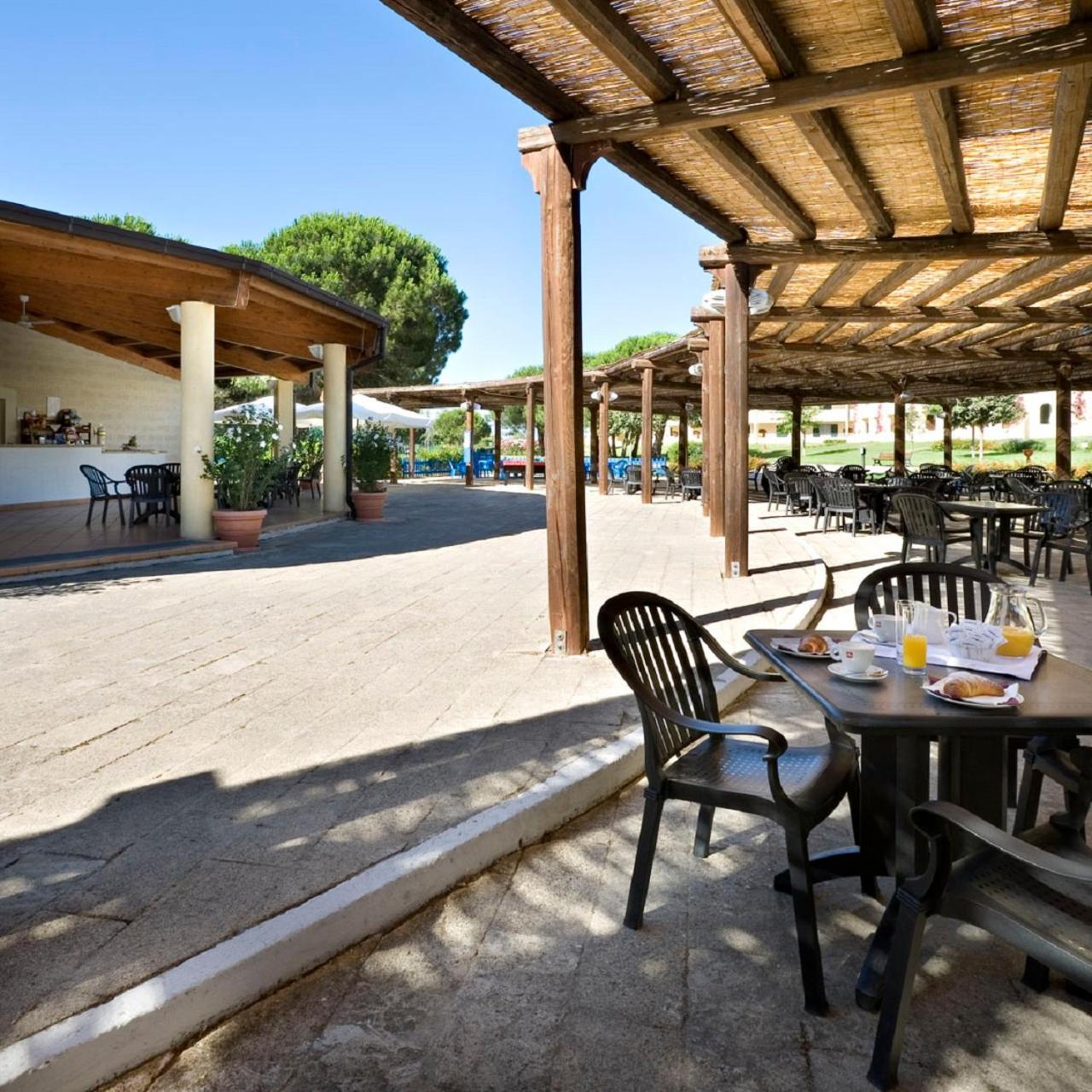 Th Marina Di Pisticci - Ti Blu Village Exterior photo